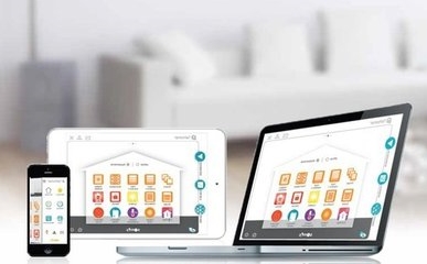 Somfy TaHoma box voor een slimme woning Door de Somfy TaHoma Box te kopen bedien je je hele woning met één app